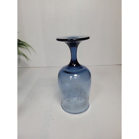 8 Vintage Pfaltzgraff Yorktowne Tulip Goblets 12 oz  Etched  Blue - Picture 3 of 4